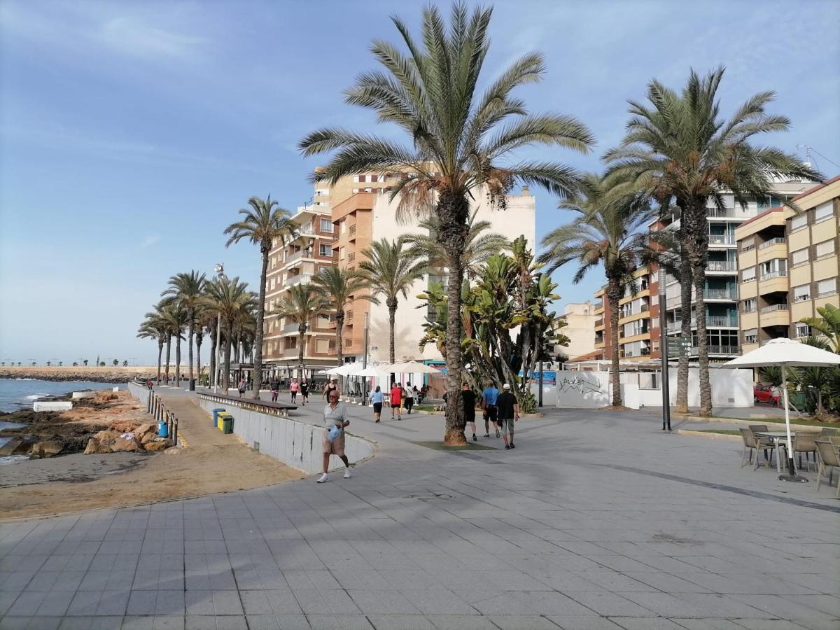 Sunny Appartment With Pool Torrevieja Center エクステリア 写真